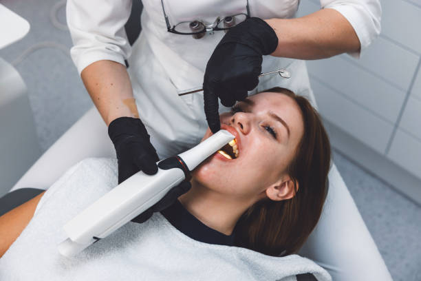 Best Dentist for Tooth Abscess  in Bella Vista, CA